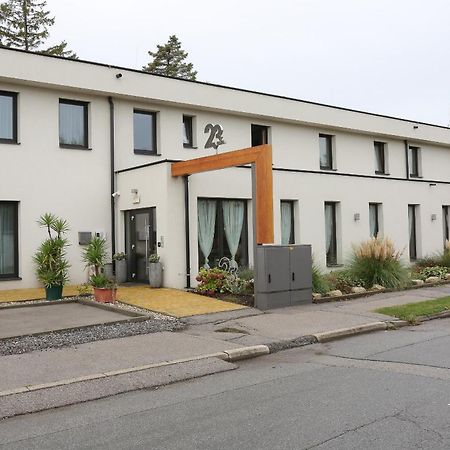 23-Hotel Schwadorf bei Wien エクステリア 写真