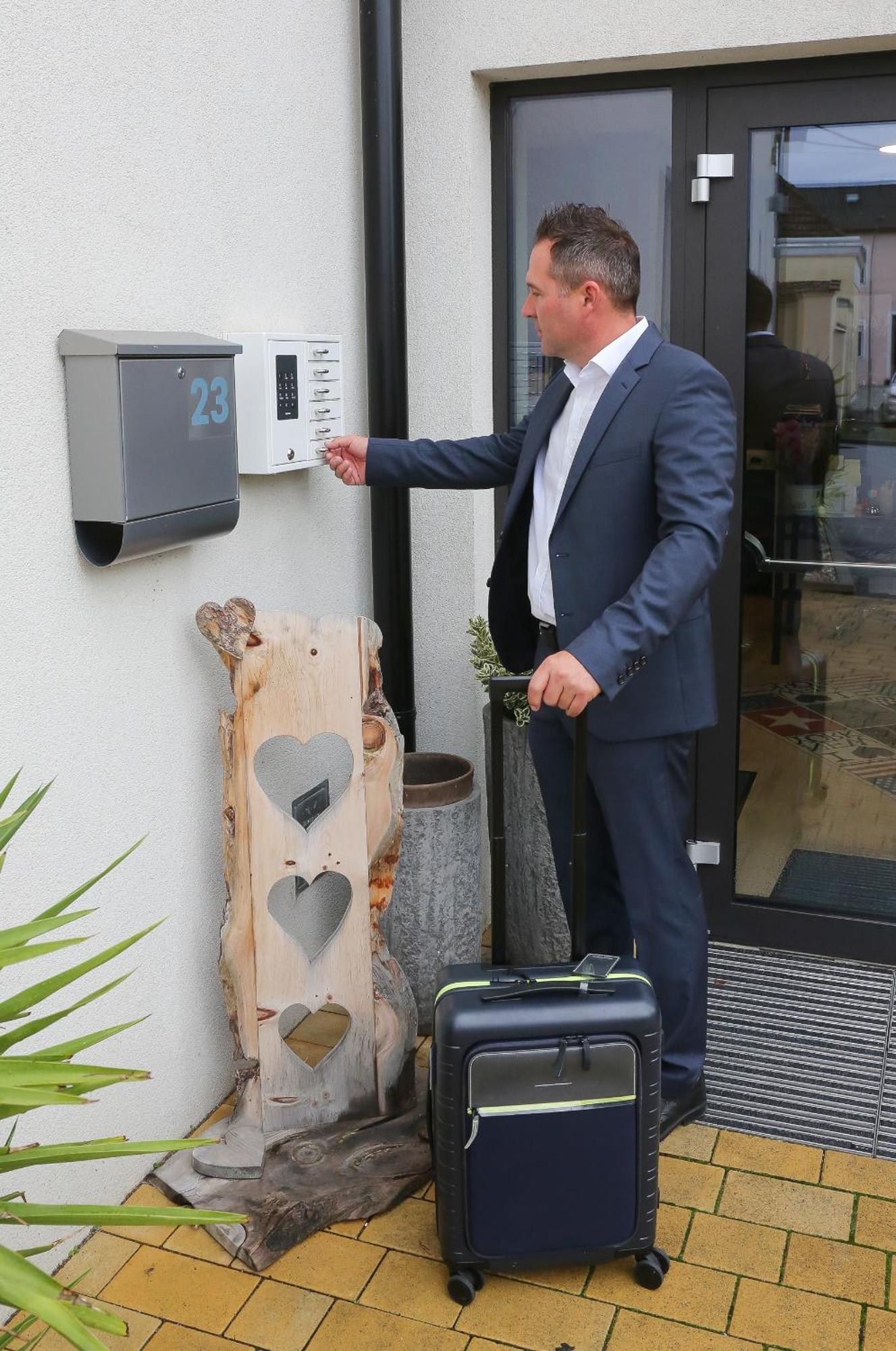 23-Hotel Schwadorf bei Wien エクステリア 写真